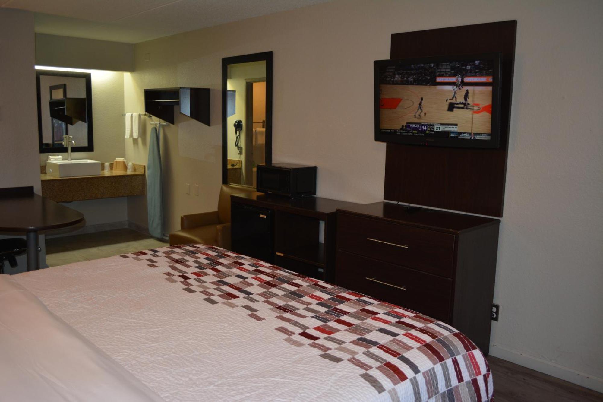 Red Roof Inn Jackson North - Риджленд Экстерьер фото
